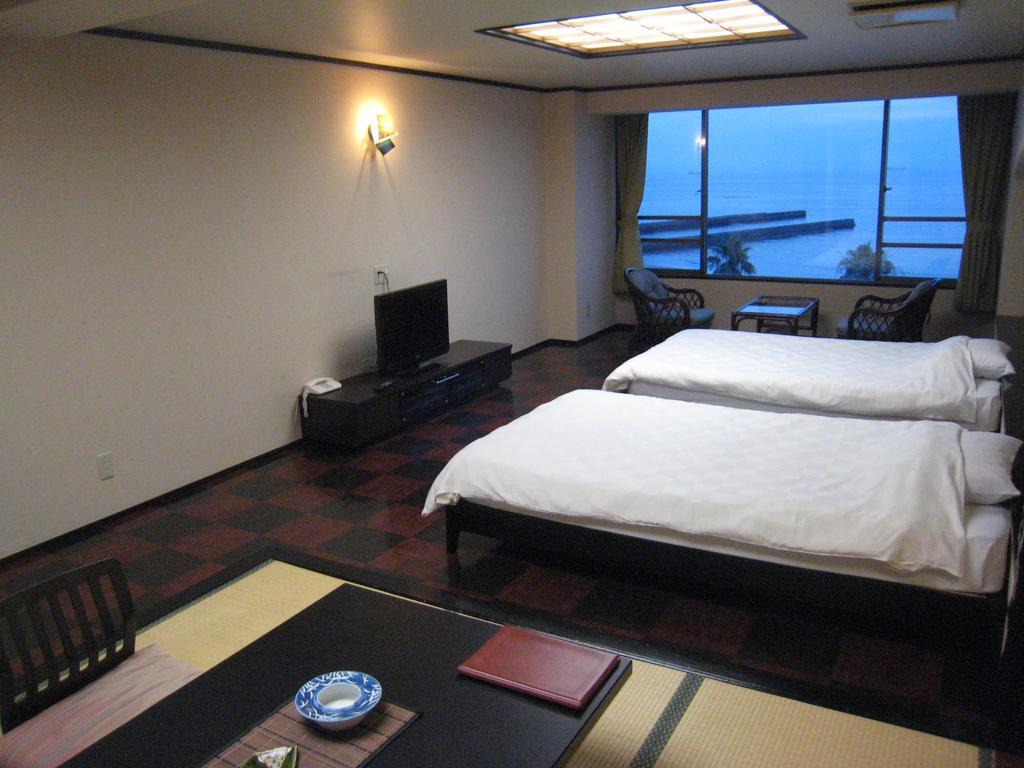 Utsumionsen Ichizu Hotel Aichi Екстериор снимка