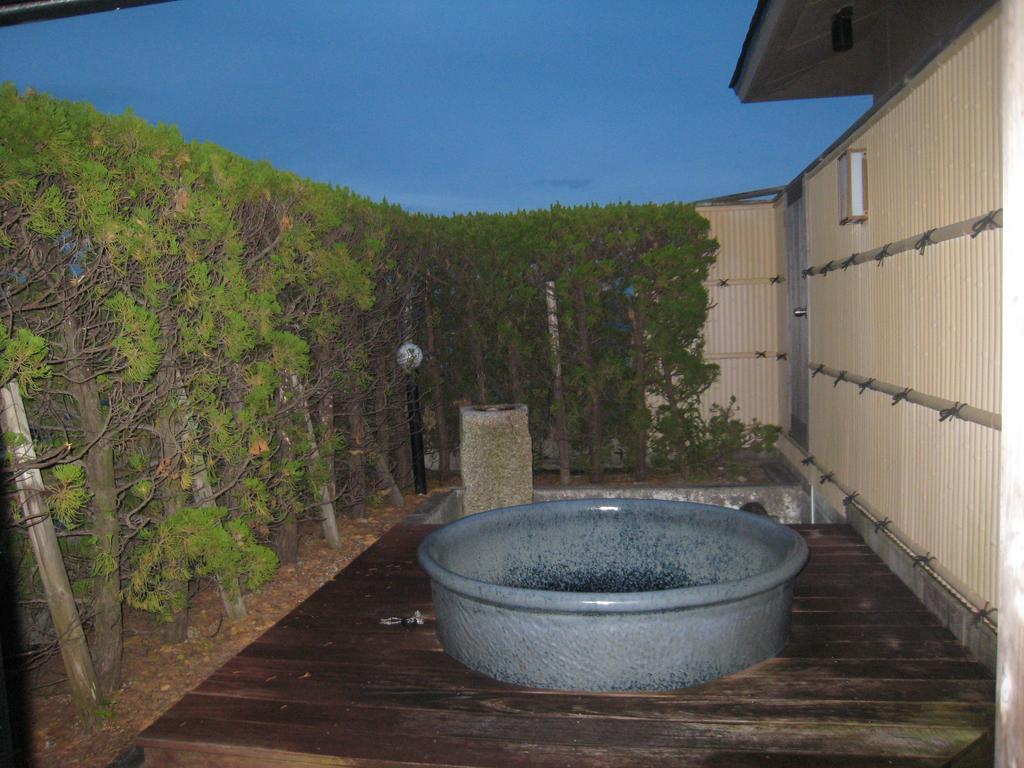 Utsumionsen Ichizu Hotel Aichi Екстериор снимка