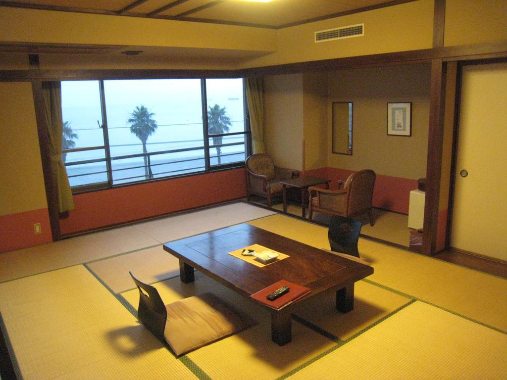 Utsumionsen Ichizu Hotel Aichi Екстериор снимка