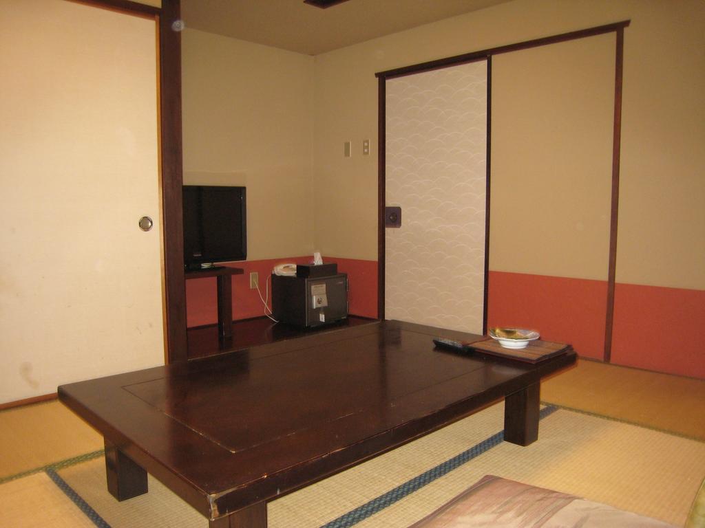 Utsumionsen Ichizu Hotel Aichi Екстериор снимка