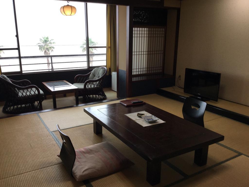 Utsumionsen Ichizu Hotel Aichi Екстериор снимка